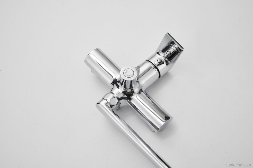 Смеситель с длинным изливом для ванны BELZ B679 B22679 хром