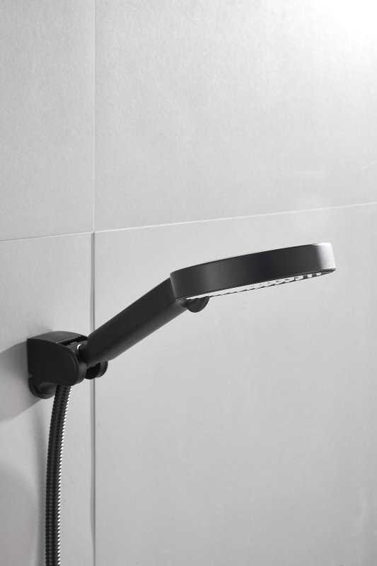 Смеситель для ванны с душем BELZ B713 B61713-7 черный