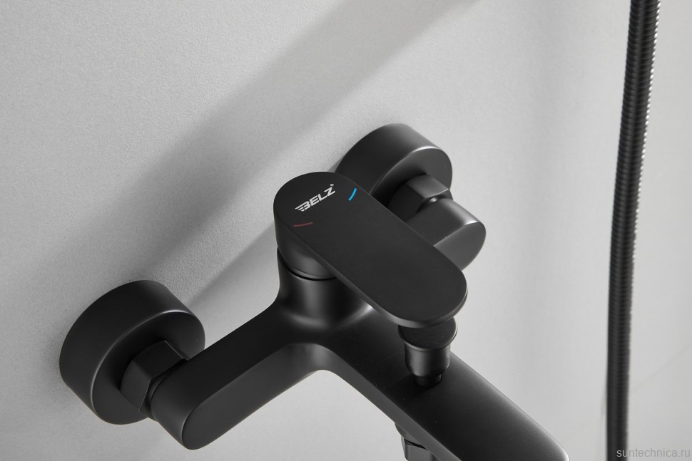 Смеситель для ванны с душем BELZ B713 B61713-7 черный