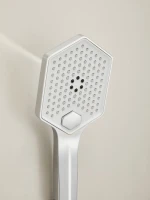 Смеситель для ванны с душем Haiba HB60726 хром Смеситель для ванны с душем Haiba HB60726 хром