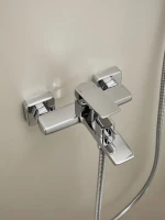 Смеситель для ванны с душем Haiba HB60726 хром Смеситель для ванны с душем Haiba HB60726 хром