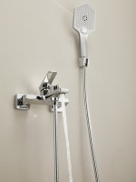 Смеситель для ванны с душем Haiba HB60726 хром Смеситель для ванны с душем Haiba HB60726 хром