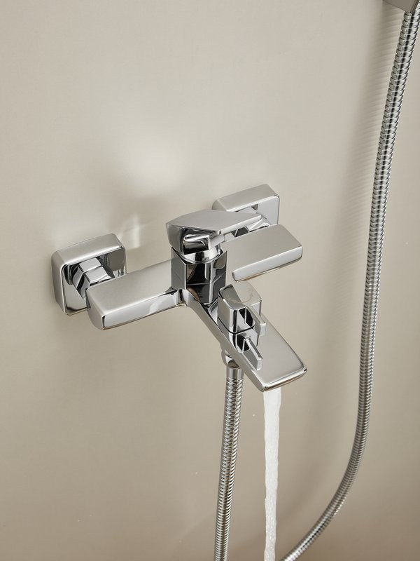 Смеситель для ванны с душем Haiba HB60726 хром