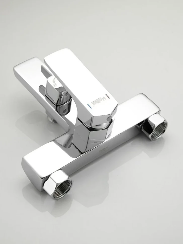 Смеситель для ванны с душем Haiba HB60726 хром