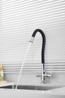 Смеситель для кухни BELZ B814 B76814 с гибким изливом, хром, черный