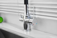 Смеситель для кухни BELZ B814 B76814 с гибким изливом, хром, черный