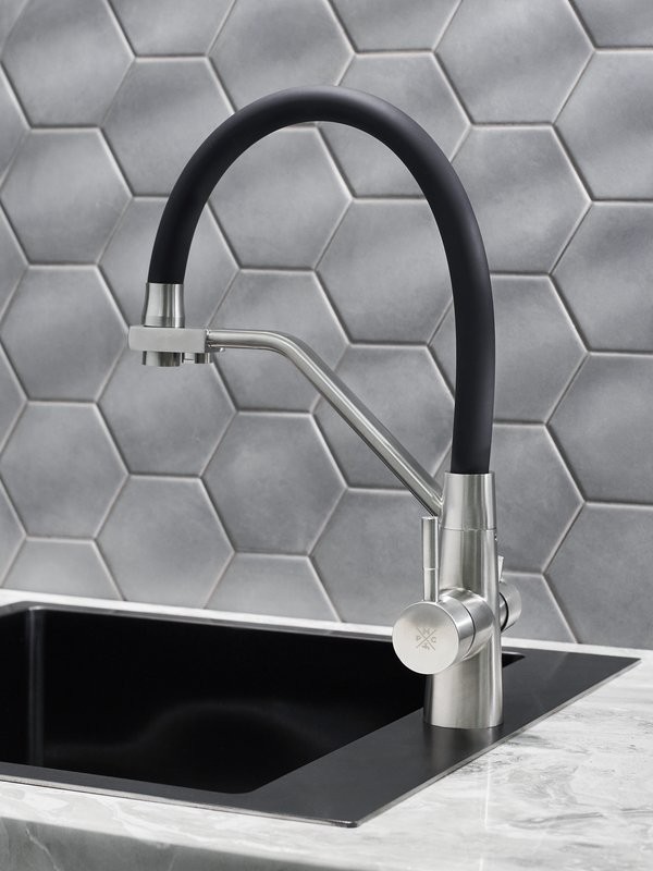 Смеситель для кухни РМС SUS127BL-016F-015 с гибким изливом, хром, черный