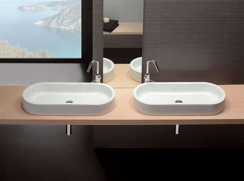 Накладная раковина Hatria Area 80 глянцевая белая, овальная, фаянс