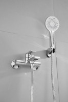 Смеситель для ванны с душем BELZ B679 B60679 хром