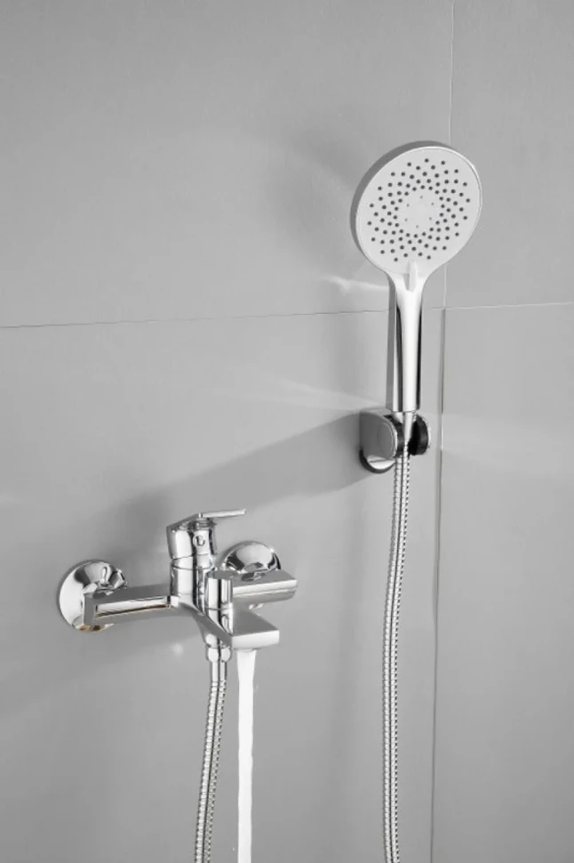 Смеситель для ванны с душем BELZ B679 B60679 хром