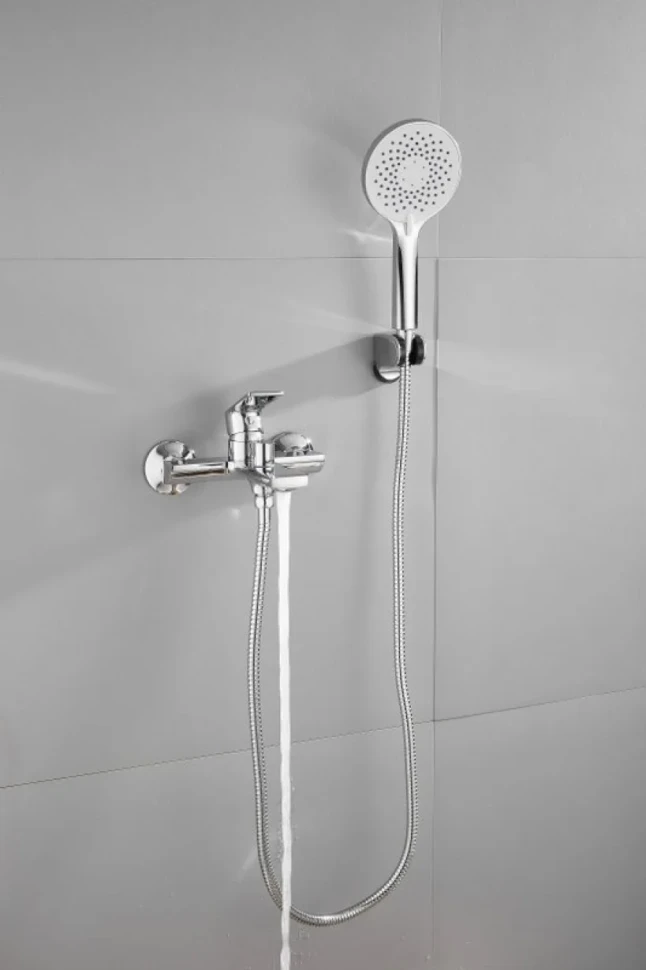 Смеситель для ванны с душем BELZ B679 B60679 хром