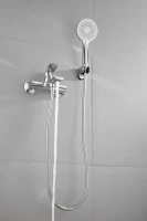 Смеситель для ванны с душем BELZ B679 B60679 хром