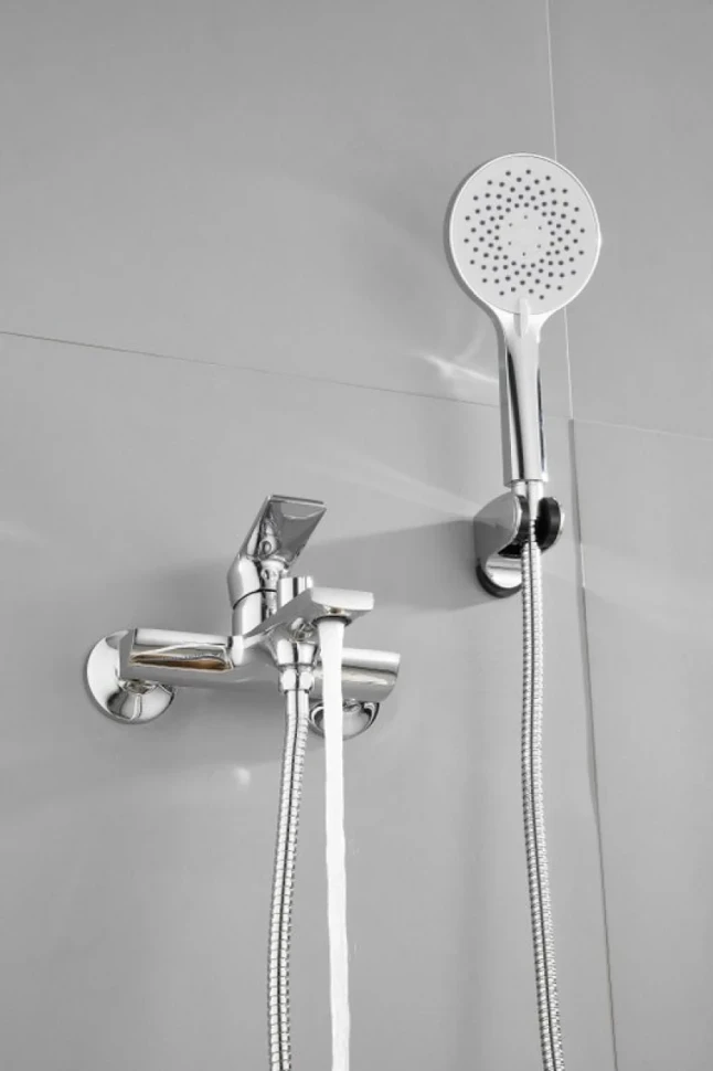 Смеситель для ванны с душем BELZ B679 B60679 хром