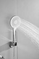 Смеситель для ванны с душем BELZ B679 B60679 хром