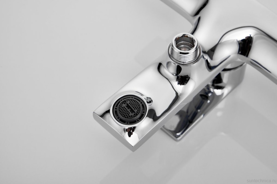 Смеситель для ванны с душем BELZ B679 B60679 хром