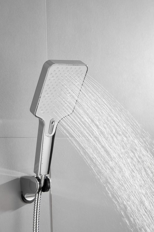 Смеситель для ванны с душем BELZ B507 B60507 хром