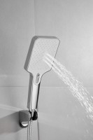 Смеситель для ванны с душем BELZ B507 B60507 хром Смеситель для ванны с душем BELZ B507 B60507 хром