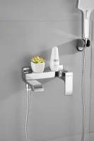 Смеситель для ванны с душем BELZ B507 B60507 хром Смеситель для ванны с душем BELZ B507 B60507 хром