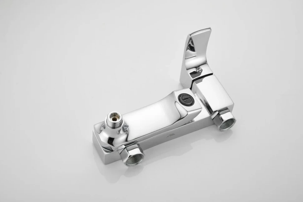 Смеситель для ванны с душем BELZ B507 B60507 хром