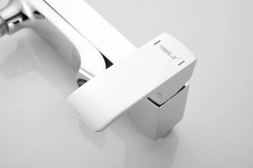 Смеситель для ванны с душем BELZ B507 B60507 хром