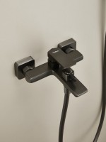 Смеситель для ванны с душем Haiba HB60726-3 оружейная сталь