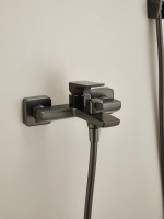 Смеситель для ванны с душем Haiba HB60726-3 оружейная сталь