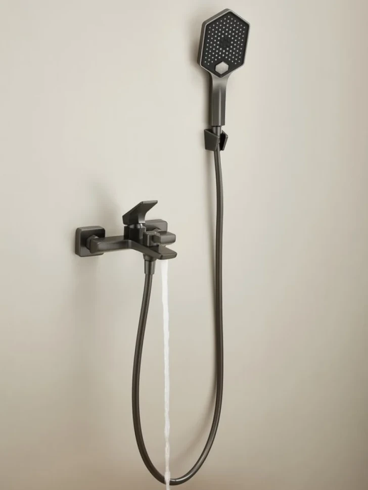 Смеситель для ванны с душем Haiba HB60726-3 оружейная сталь