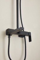 Душевая стойка BELZ B24613-7 черная