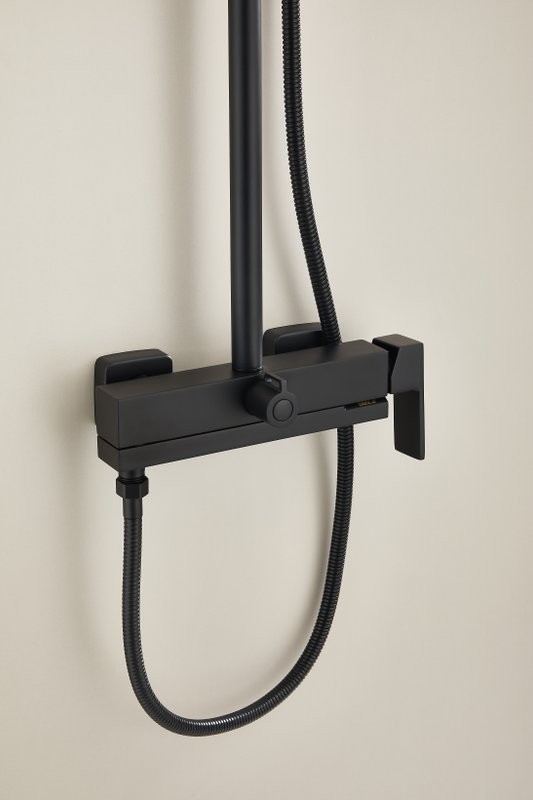 Душевая стойка BELZ B24613-7 черная