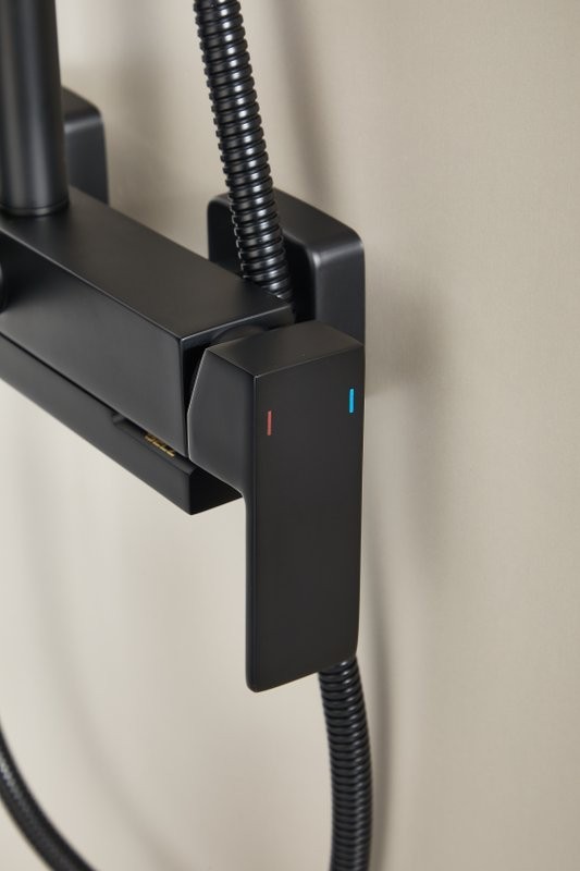 Душевая стойка BELZ B24613-7 черная