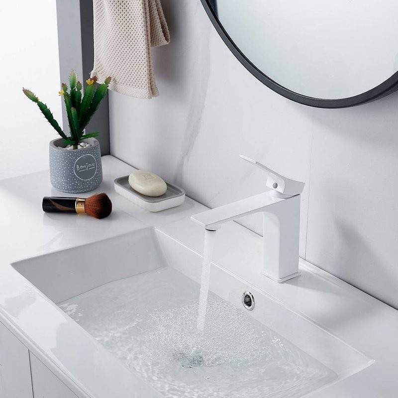 Смеситель для раковины Shevanik S6101C белый