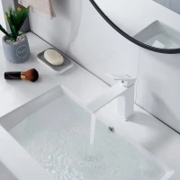 Смеситель для раковины Shevanik S6101C белый Смеситель для раковины Shevanik S6101C белый
