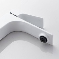 Смеситель для раковины Shevanik S6101C белый Смеситель для раковины Shevanik S6101C белый