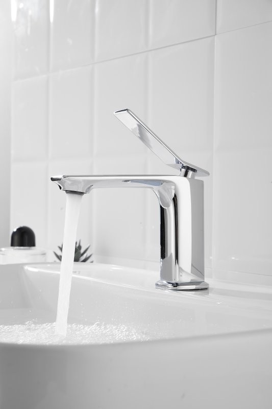 Смеситель для раковины BELZ B618 B10618 хром