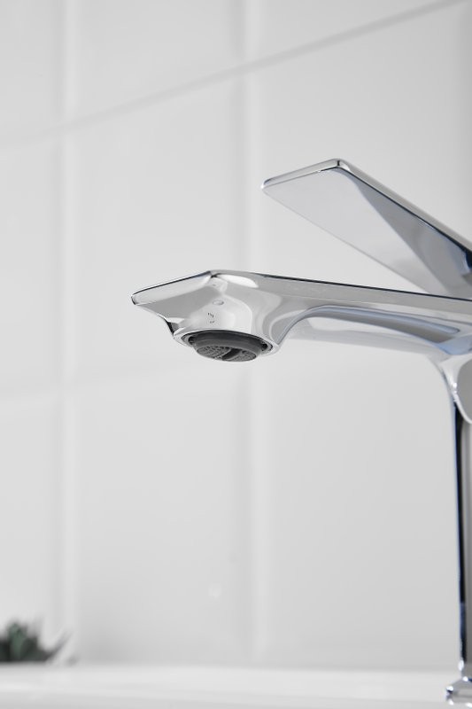 Смеситель для раковины BELZ B618 B10618 хром