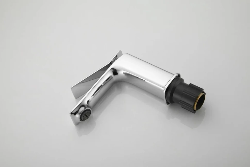 Смеситель для раковины BELZ B618 B10618 хром