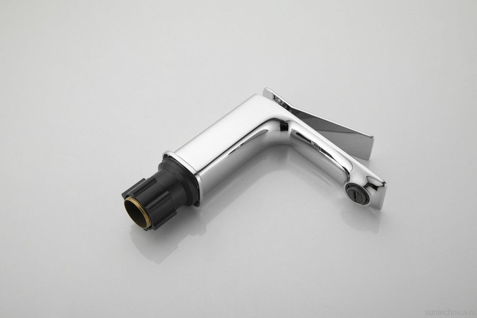 Смеситель для раковины BELZ B618 B10618 хром