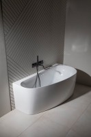 Акриловая ванна Allen Brau Priority 5 L 160x80 см, левая, пристенная, белая матовая, асимметричная, на ножках, с экраном, со сливом-переливом