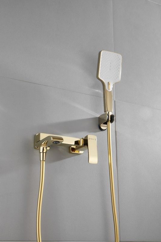 Смеситель для ванны с душем BELZ B507 B60507-5 золото