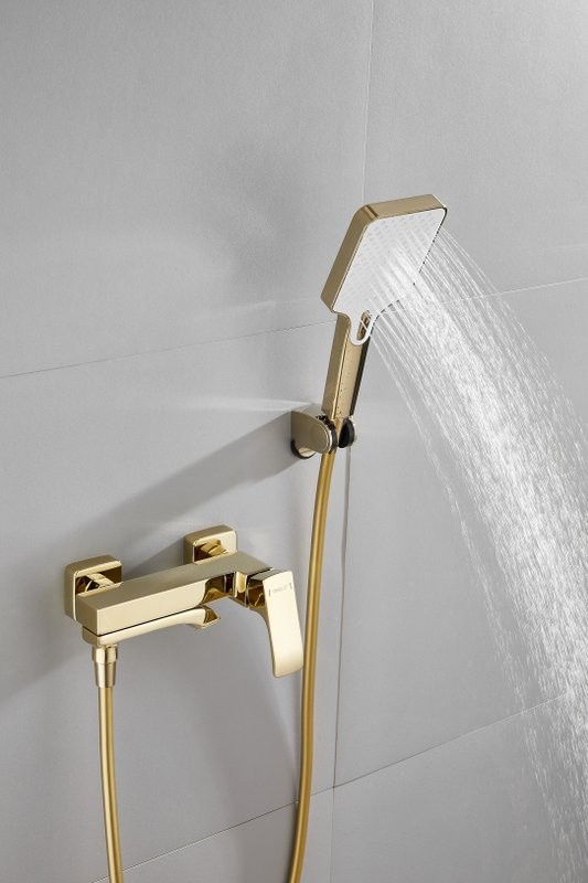 Смеситель для ванны с душем BELZ B507 B60507-5 золото