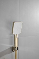 Смеситель для ванны с душем BELZ B507 B60507-5 золото Смеситель для ванны с душем BELZ B507 B60507-5 золото