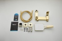 Смеситель для ванны с душем BELZ B507 B60507-5 золото Смеситель для ванны с душем BELZ B507 B60507-5 золото