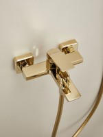 Смеситель для ванны с душем Haiba HB60726-5 золото