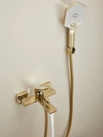 Смеситель для ванны с душем Haiba HB60726-5 золото Смеситель для ванны с душем Haiba HB60726-5 золото