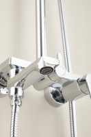 Душевая стойка BELZ B24533 хром