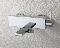 Смеситель для ванны с душем Bravat Arc F66061C-01A-ENG хром Смеситель для ванны с душем Bravat Arc F66061C-01A-ENG хром