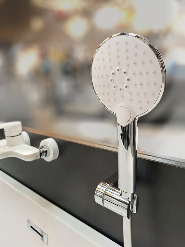 Смеситель для ванны с душем AltroBagno Diretto 0209 Bi белый