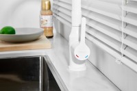 Смеситель для кухни BELZ B814 B76814-8 с гибким изливом, белый