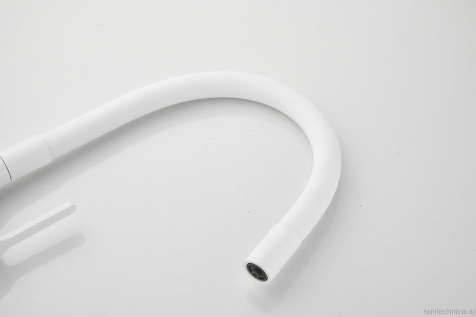 Смеситель для кухни BELZ B814 B76814-8 с гибким изливом, белый