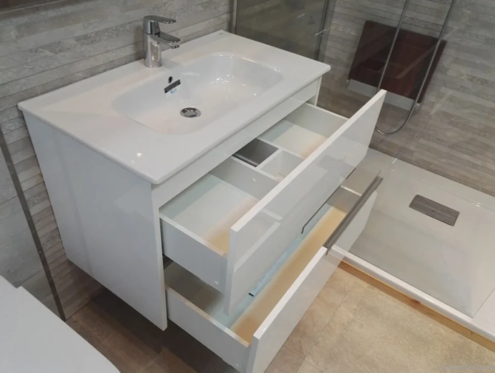Мебель для ванной комнаты Roca Victoria Nord Ice Edition 80 белая